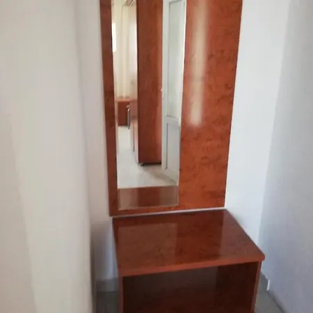 Epat Două Mai